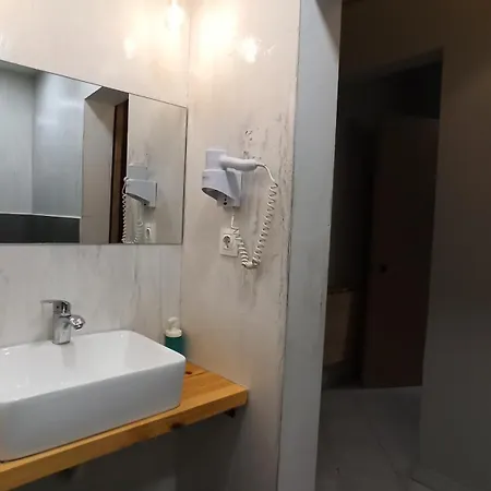 Thess Agion Panton 12 *