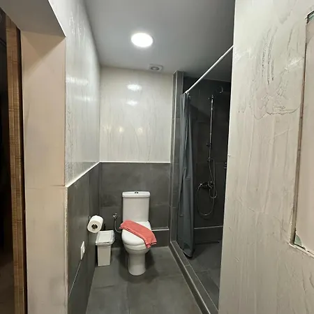 Thess Agion Panton 12 * Thessaloníki